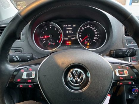 Volkswagen Polo - 1