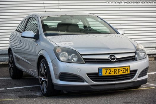 Opel Astra GTC - 1.7 CDTi Sport 101pk✔AIRCO✔Cruise✔APK 11.2020 - 1