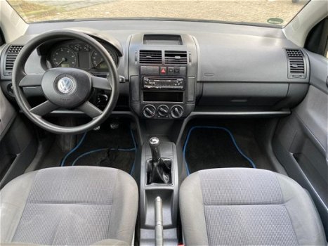 Volkswagen Polo - 1.2-12V Sportline - 1