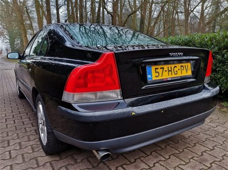 Volvo S60 - 2.4 | Nieuwe apk | Nette auto - 1