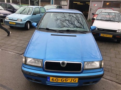 Skoda Felicia - 1.6 Funline Goedrijdend auto met nieuw apk en weining km - 1