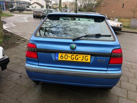 Skoda Felicia - 1.6 Funline Goedrijdend auto met nieuw apk en weining km - 1