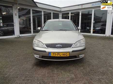 Ford Mondeo - 1.8-16V Trend - 1