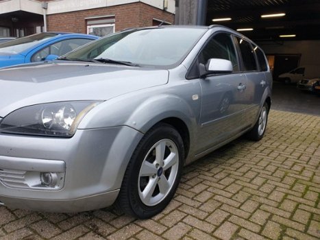 Ford Focus Wagon - 1.6 TDCi 109pk Titanium - 1