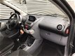 Toyota Aygo - 1.0-12V Access | Airco | Navi | Parkeerhulp | Dealer onderhouden | 1e eigenaar | ALLE - 1 - Thumbnail