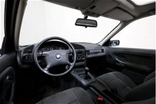 BMW 3-serie - 318tds Youngtimer Fiscaal vriendelijk, El.schuifdak