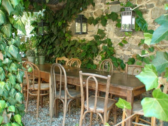 Onderweg naar Spanje of Zuiden Frankrijk? Tussenstop in een romantische B&B. Gratis WIFI - Afbeelding 3