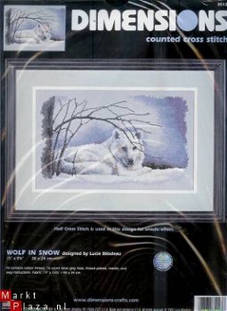 SALE DIMENSIONS Borduurpakket WOLF IN SNOW - 1