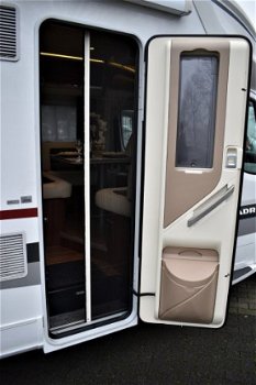 Adria MATRIX PLUS 670 SC QUEENSBED + HEFBED LUCHTVERING - 7