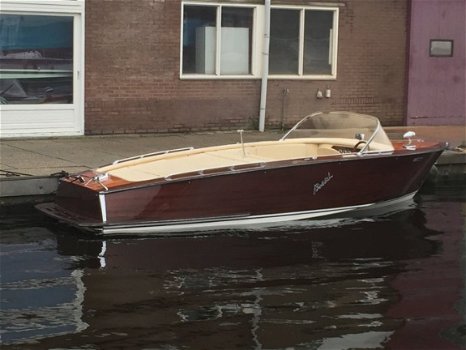 Boesch 580 Wasserski Spezial - 1