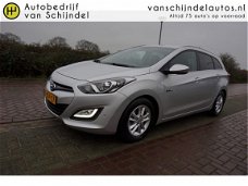 Hyundai i30 Wagon - 1.6 GDI 135PK BUSINESS EDITION 1E EIG NL AUTO NWE STAAT NAVI TREKHAAK CRUISE CLI