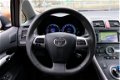 Toyota Auris - 1.8 Full Hybrid Dynamic Business 5-Deurs Automaat Navi/A-cam/Clima/LMV - 1 - Thumbnail