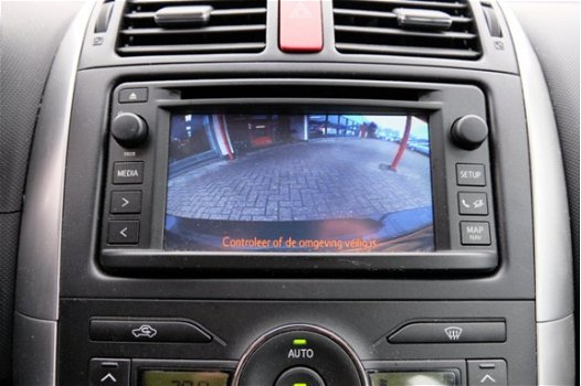 Toyota Auris - 1.8 Full Hybrid Dynamic Business 5-Deurs Automaat Navi/A-cam/Clima/LMV - 1