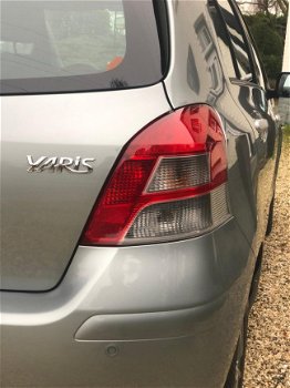 Toyota Yaris - 1.3 VVTi Aspiration Automaat/Airco/5DRS/Nette auto - 1