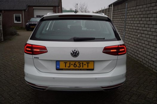 Volkswagen Passat Variant - 1.4 TSI GTE Highline Automaat Half Leder Alcantara Xenon Clima Camera PD - 1