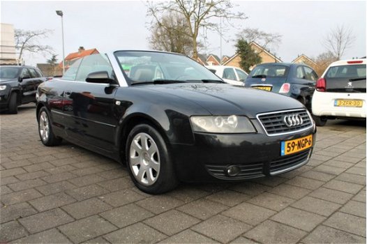 Audi A4 Cabriolet - 2.4 V6 AUTOMAAT, LEDER - 1