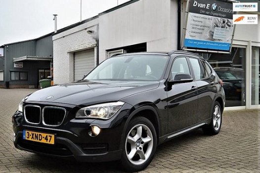 BMW X1 - SDrive20d High Executive panorama schuifdak, sportstoel, trekhaak, 184 pk Sport 2.0 - 1