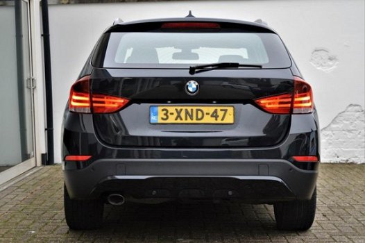 BMW X1 - SDrive20d High Executive panorama schuifdak, sportstoel, trekhaak, 184 pk Sport 2.0 - 1