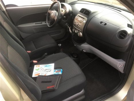 Daihatsu Sirion 2 - 1.0-12V Premium - 1