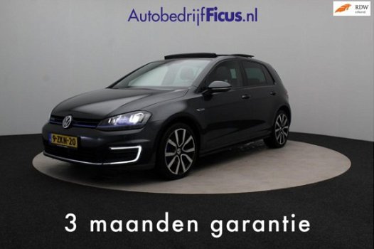 Volkswagen Golf - 1.4 TSI GTE AUTOMAAT MET PANORAMADAK, STOELVERWARMING, AIRCO , NAVI, ADAPTIVE CRUI - 1