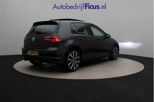 Volkswagen Golf - 1.4 TSI GTE AUTOMAAT MET PANORAMADAK, STOELVERWARMING, AIRCO , NAVI, ADAPTIVE CRUI - 1