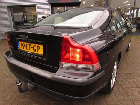 Volvo S60 - 2.4 Edition AUTOMAAT LEER AIRCO/ECC YOUNGTIMER SPORT EDITIE - 1