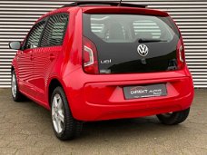 Volkswagen Up! - 1.0 high up /AUTOMAAT/NAVI/PANO/STOELVERWARMING