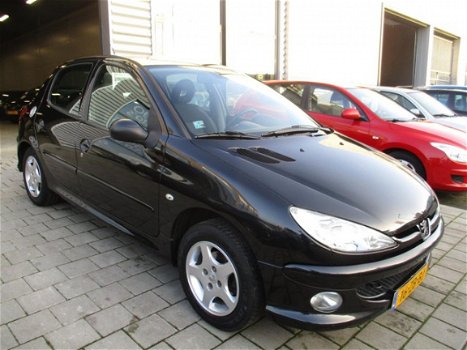 Peugeot 206 - 1.4 Air-line 3 1E EIGENAARS AUTO...KM ORG 82960..MET AUTOPAS...EN BOEKJES ERBIJ - 1