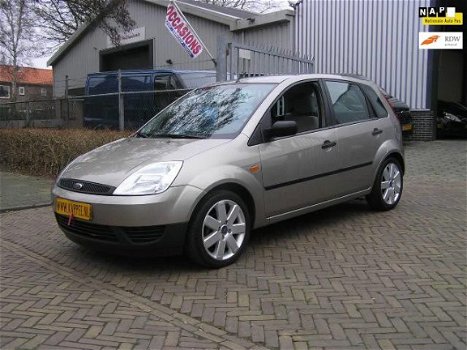 Ford Fiesta - 1.3 Ambiente 210d km nap airco sturbekr nieuwe apk - 1