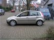 Ford Fiesta - 1.3 Ambiente 210d km nap airco sturbekr nieuwe apk - 1 - Thumbnail