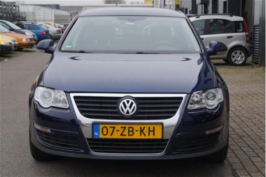 Volkswagen Passat - 2.0 TDI Comfortline AIRCO/CRUISE/6-BAK NETTE AUTO - 1