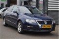 Volkswagen Passat - 2.0 TDI Comfortline AIRCO/CRUISE/6-BAK NETTE AUTO - 1 - Thumbnail