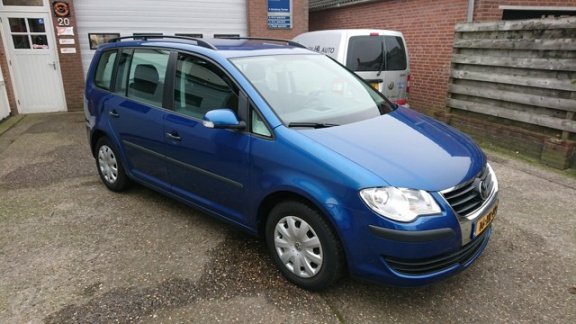 Volkswagen Touran - 1.6 Trendline NAP, Airco, Onderhoud compleet, 7 Persoons - 1