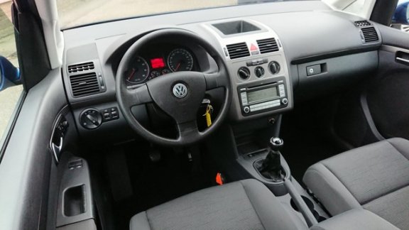Volkswagen Touran - 1.6 Trendline NAP, Airco, Onderhoud compleet, 7 Persoons - 1