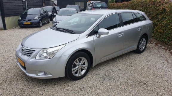 Toyota Avensis Wagon - 2.0 D-4D Dynamic - 1