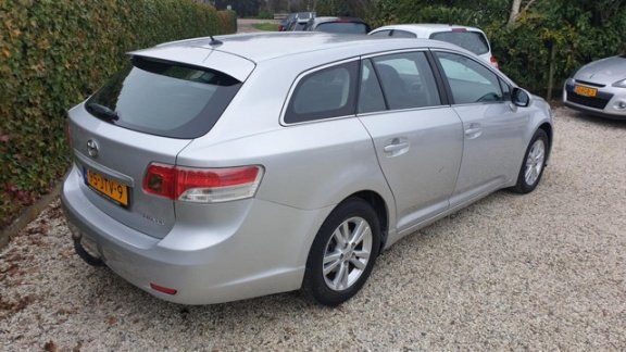 Toyota Avensis Wagon - 2.0 D-4D Dynamic - 1