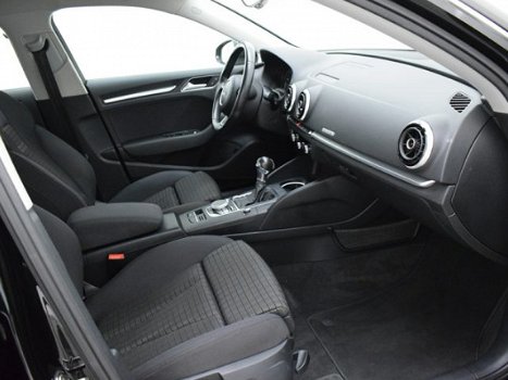 Audi A3 Sportback - 1.4 TFSI 204pk E-tron PHEV S tronic Ambition (Navi, Pdc, Xenon, Clima) - 1