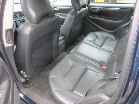 Volvo V70 - 2.4 Comfort Line-AIRCO-LEDER+NWE APK - 1