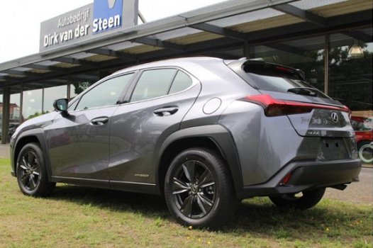 Lexus UX - 250h LAUNCH EDITION * AUTOMAAT * NAVIGATIE * €31.589, - EX.BTW - 1