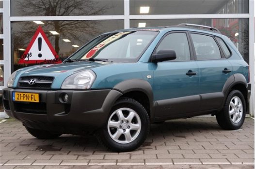 Hyundai Tucson - 2.0i Active / Netjes / Airco / Trekhaak / 2004 - 1