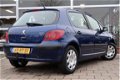 Peugeot 307 - 1.6 HDi XR / APK: 11-2020 / Trekhaak / 2005 - 1 - Thumbnail