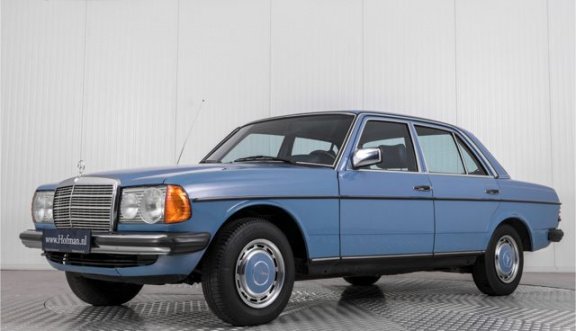 Mercedes-Benz 200-serie - 200D W123 - 1