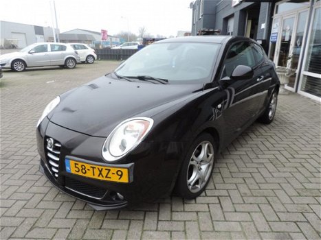 Alfa Romeo MiTo - 1.3 JTDm ECO Distinctive 50 procent deal 1.975, - ACTIE Motor gereviseerd / Navi / - 1