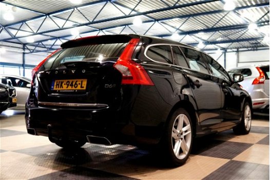 Volvo V60 - €16480 ex.BTW 7% bijtelling tot 12-2020 2.4 D6 AWD 213kW/290pk Aut6 TE PIHV Summum CLIMA - 1