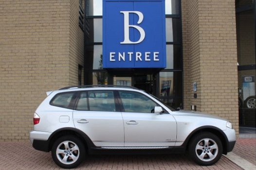 BMW X3 - 2.5i High Executive TREKH.-LEER-XENON-NAVI-MEMORY - 1