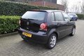 Volkswagen Polo - 1.2 Easyline 4x elek ramen, sportwielen, trekhaak, armsteun - 1 - Thumbnail