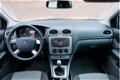 Ford Focus Wagon - 1.6 TDCi 109pk Limited | Airco | Trekhaak - 1 - Thumbnail