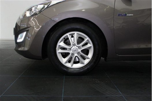 Hyundai i30 Wagon - 1.6 GDI i-Vision *Trekgewicht 1400kg* | Navigatie | Camera | Trekhaak | Cruise & - 1