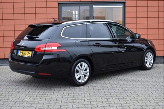 Peugeot 308 SW - 1.2 e-THP Blue Lease Executive Panoramadak - 1