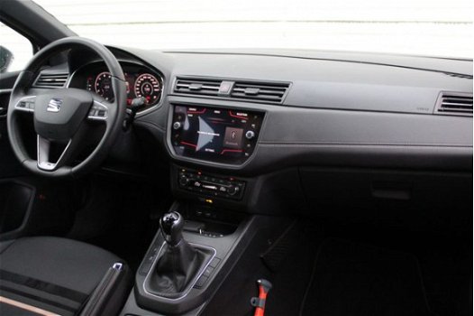 Seat Ibiza - 1.0 TSI 95PK Excellence Navi / Digi Cockpit / PDC / Clima / Keyless - 1